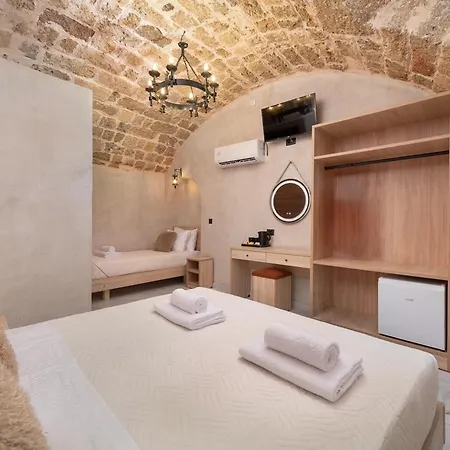 Отель Artheon *